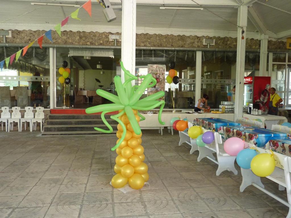 Hotel Zarya Goldstrand Exterior foto