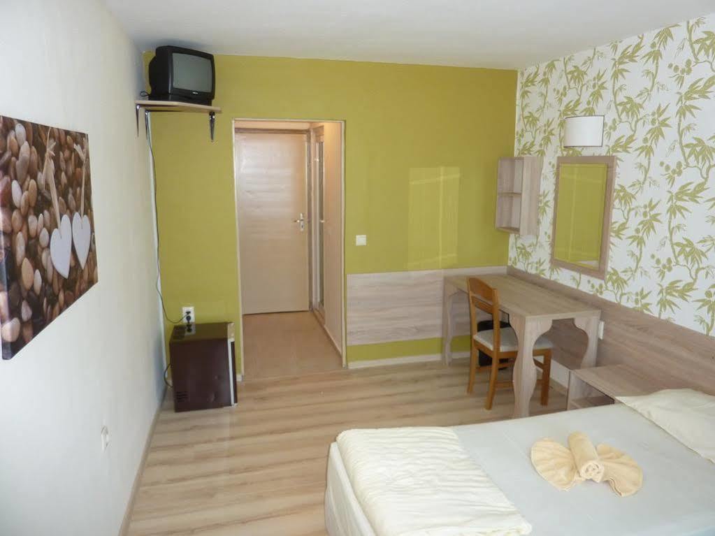 Hotel Zarya Goldstrand Exterior foto